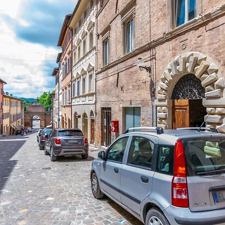 Valbona Nel Cuore Di Апартаменты Урбино